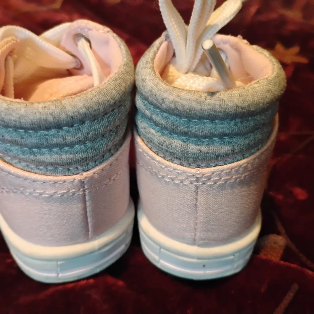 Simple Joys by Carter’s Baby Girl Pink Shimmer High-Top Sneakers - Size 4M